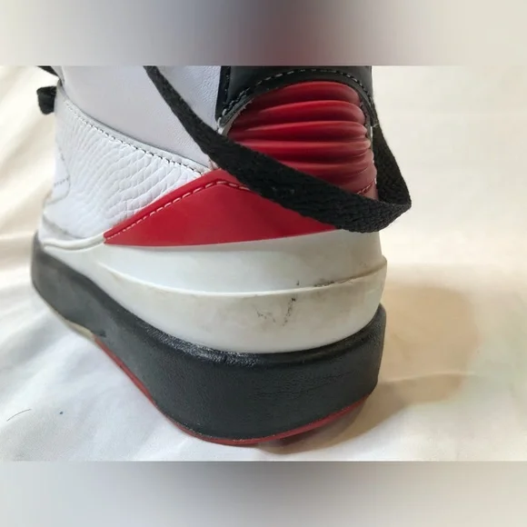 Nike Air Jordan 2 Chicago— Size 4Y USED NO BOX - Picture 5 of 14